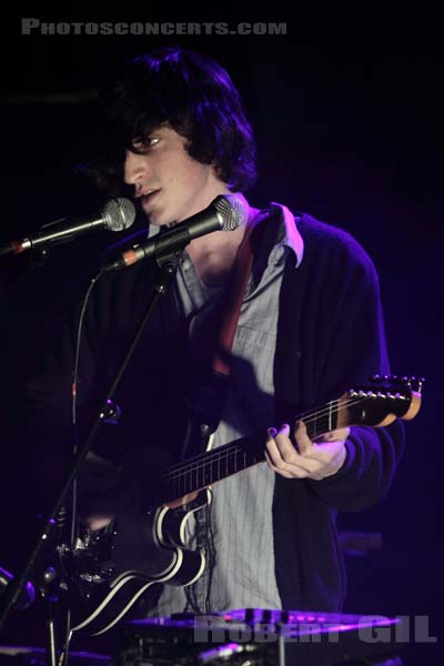 YOUNG MAN - 2010-02-17 - PARIS - La Maroquinerie - 